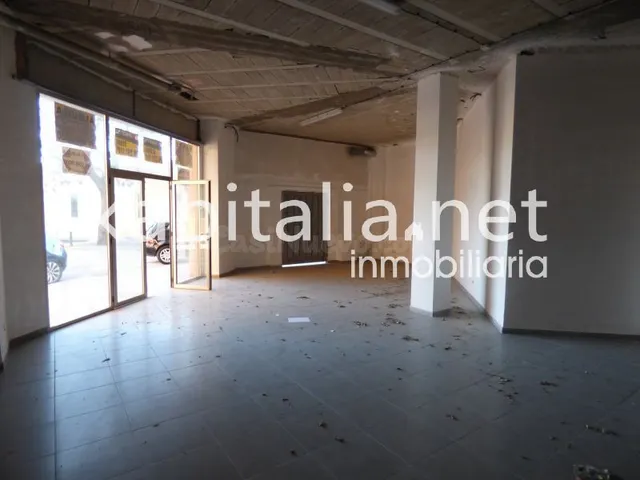 Local chaflan a estrenar en venta y alquiler en el barrio de - foto 2