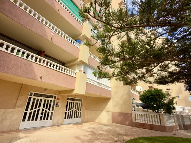 Apartamento moderno en Guardamar del Segura — 31
