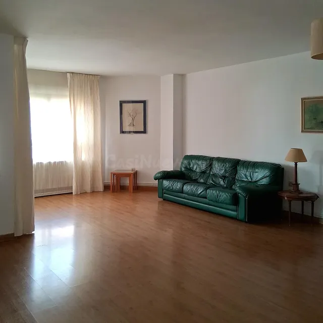 Piso de 137 m2 en la Avenida de España (Junto a El Corte Inglés) . — 4