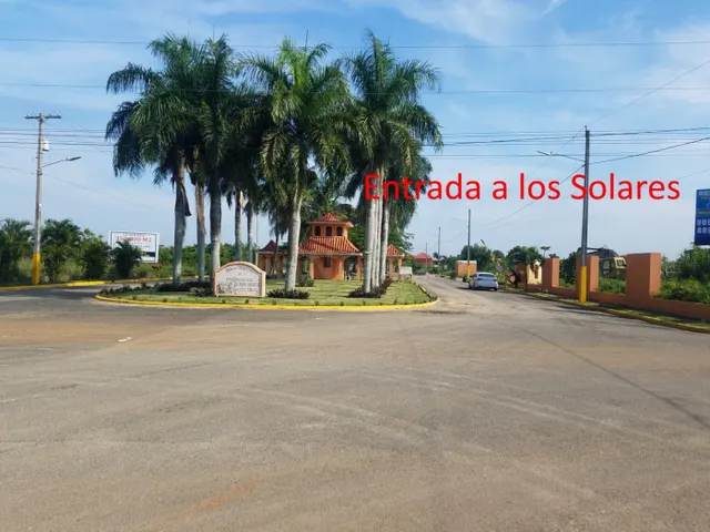 Solares en autopista Las Américas, Paraíso Oriental