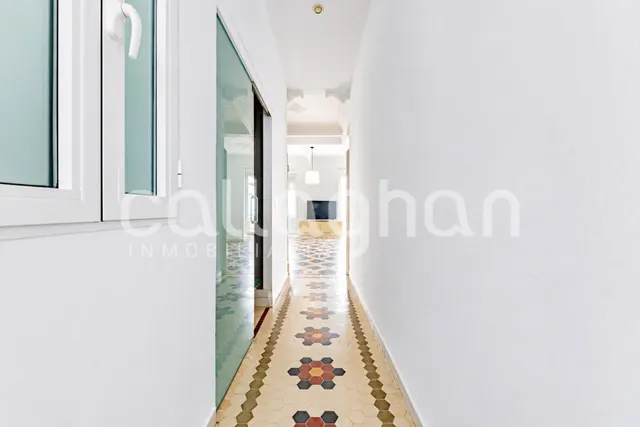 Tu vivienda en ruzafa: encanto modernista y luminosidad — 28