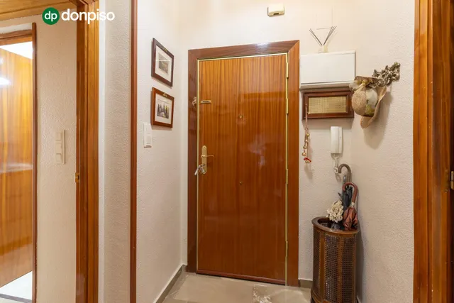 Amplio y luminoso piso de 3 dormitorios listo para entrar a vivir junto al metro de Albolote — 28
