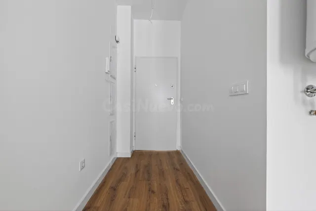 BAJO DE OBRA NUEVA EN TRIANA | 2 DORMITORIOS, PISCINA COMUNI - foto 3