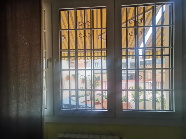 Piso de 3 habitaciones con ascensor en el centro de Cornellà — 26