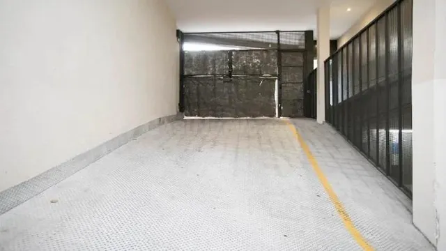 Plaza de aparcamiento en VENTA el centro de El Vendrell - foto 3