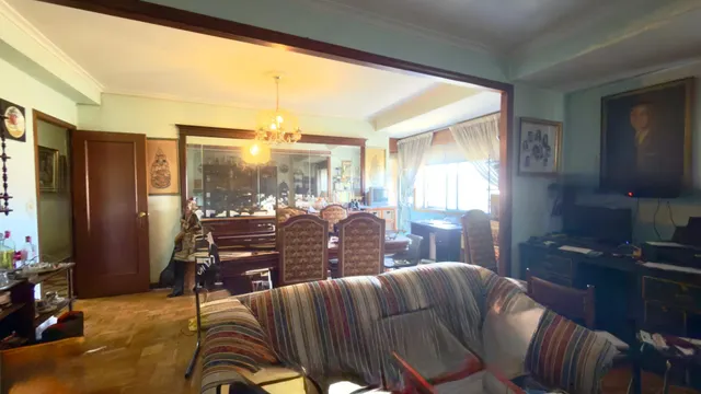 Se vende piso en el centro para reformar con ascensor 4 habitacione, 2 baños y garaje — 21