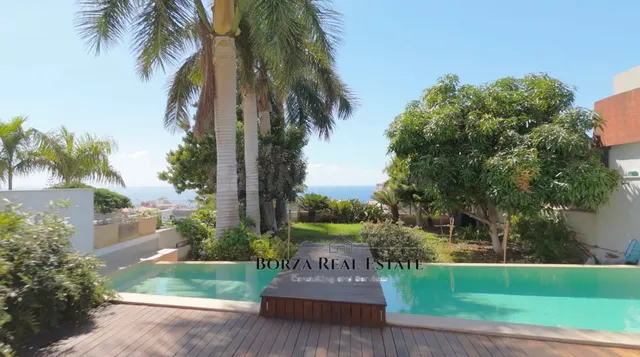 Villa en Madroñal de Fañabe. Costa Adeje. - foto 2
