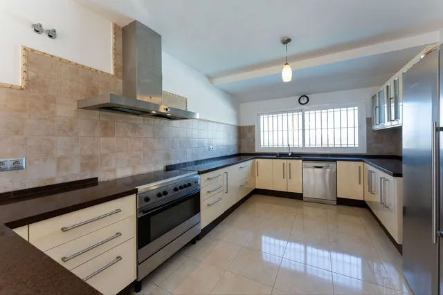 Finca rústica 9 habitaciones 588m² en venta - Costa del Sol — 13