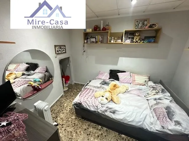 SE VENDE LOCAL MAS DOS ALTURAS, POSIBILIDAD ADAPTAR PARA DOS PISOS INDEPENDIENTES — 5