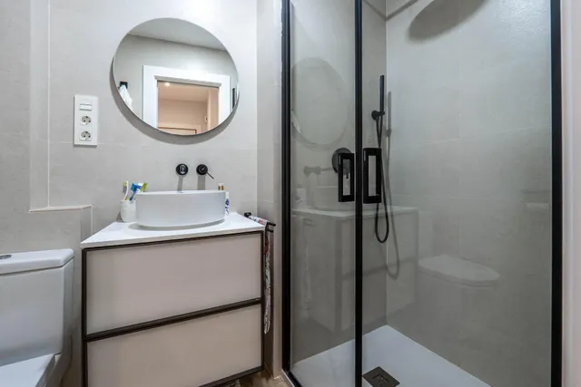 VENTA DE CÉNTRICO PISO CON LICENCIA TURÍSTICA - GRANADA — 23