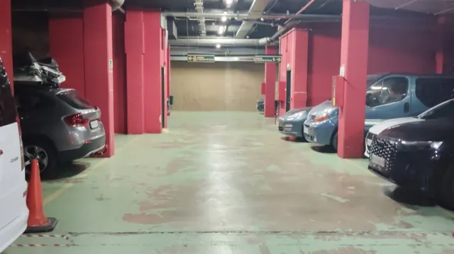 Parking 10m² en alquiler - Barcelona — 12