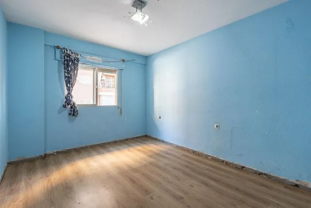 Piso de 3 dormitorios con terraza en plena zona Fontiveros — 11