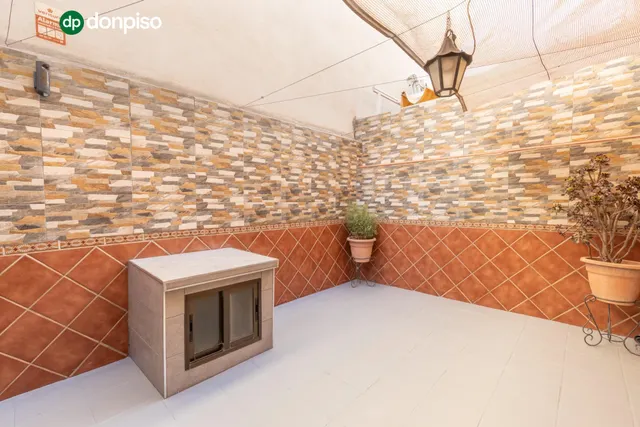 PRECIOSO ADOSADO CON PATIO, TERRAZA, COCHERA Y ESTUFA DE LEÑA EN LAS GABIAS (GRANADA) — 25