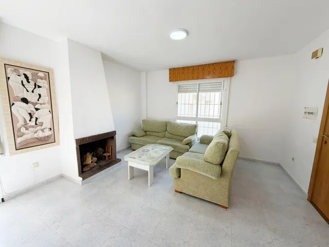 ️ TRIPLEX EN EL TOYO – RETAMAR  El privilegio de vivir junto al mar  96 m2 const.  Garaje privado incluido en el precio — 18