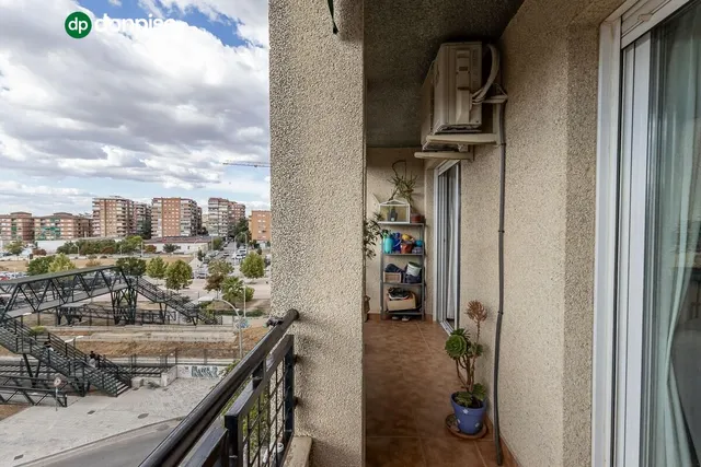Piso reformado junto a estadio de la juventud — 6