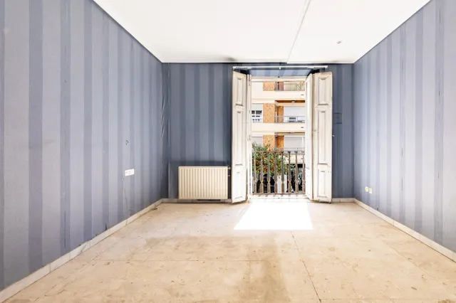 Exclusiva vivienda en Cirilo Amorós — 46