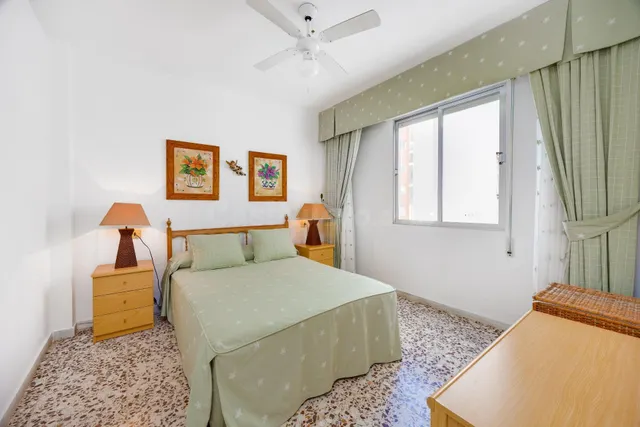 Piso de tres dormitorios a escasos 200 metros de la playa del cura — 5