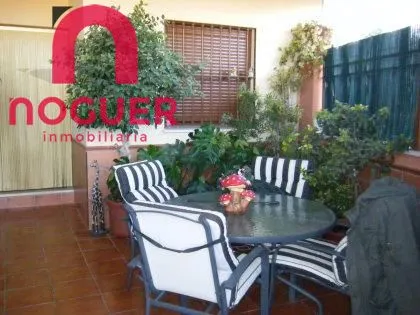 CASA EN LA VICTORIA DE DOS PLANTAS — 11