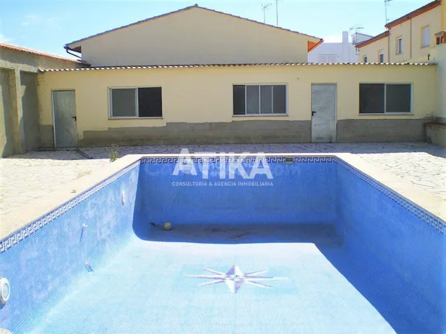 SOLAR URBANO A LA VENTA EN AGULLENT. — 2