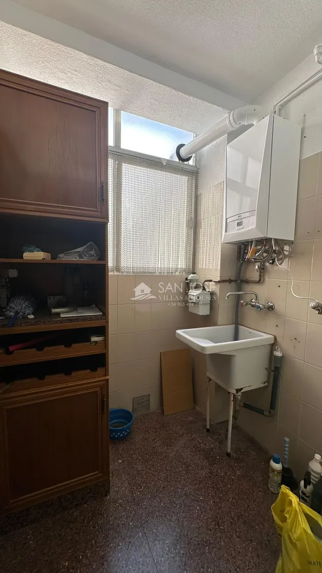 SE ALQUILA PISO SIN AMUEBLAR EN EL CENTRO DE ASPE — 16