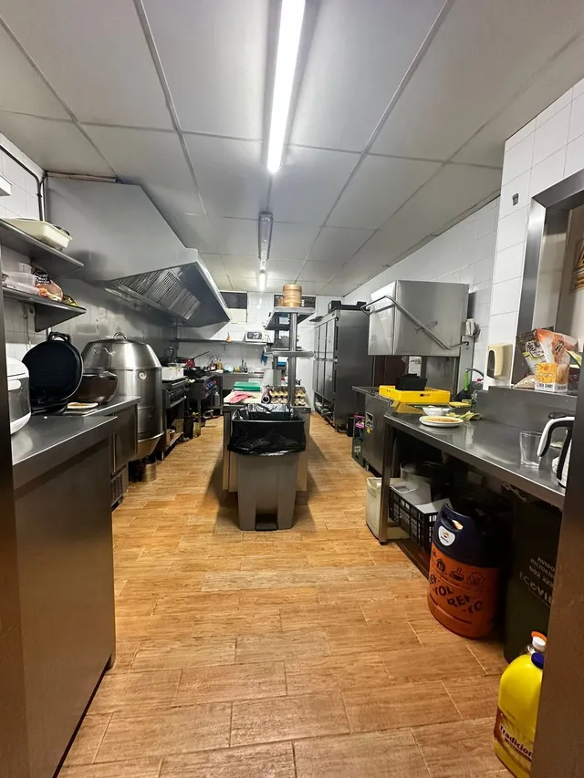 Restaurante 222m² en venta - Centro — 10