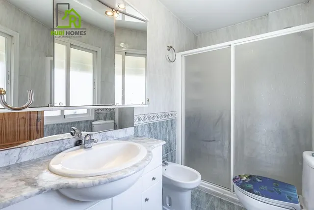 Magnífico piso ideal para invertir o para vivir sin vecinos y con vistas despejadas. — 21