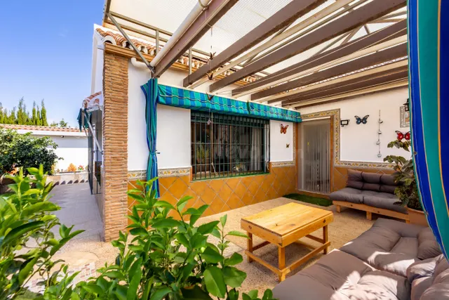 Casa independiente en venta en Alhaurín de la Torre con pisc - foto 3