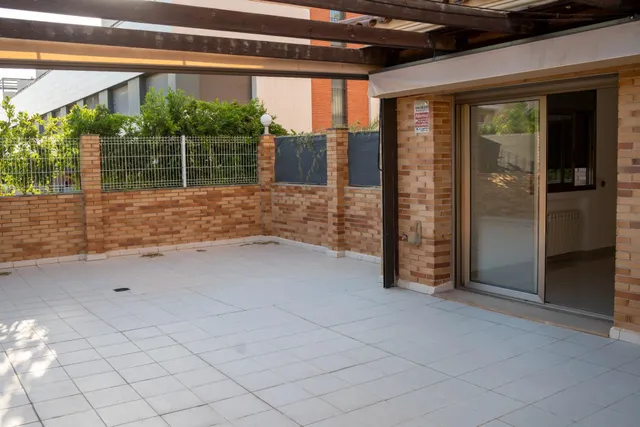 CASA ESQUINERA DE 5 habitaciones EN BARENYS — 50