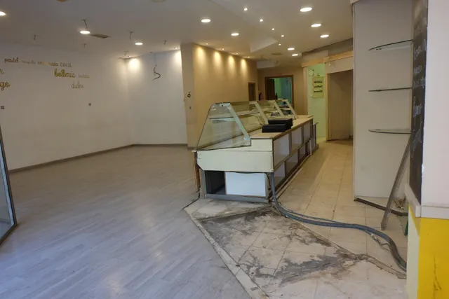 Local en venta en calle José Maria Bayarri de Valencia — 16