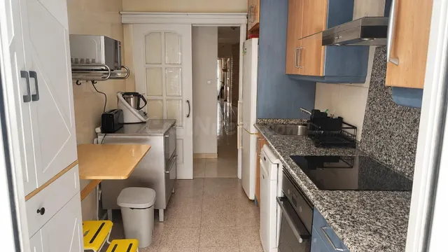 Piso de 4 habitaciones con ascensor en Els Orriols - foto 3