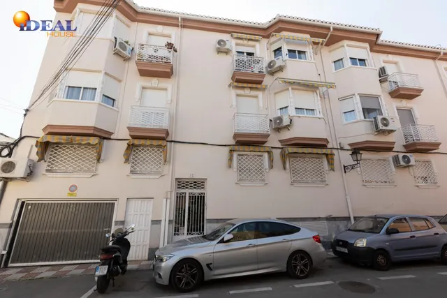 Plaza de aparcamiento de 25 m2 en Armilla (Granada) – acceso por calle málaga — 15