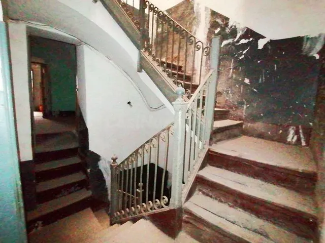 Edificio de 3 plantas mas Local (Alquilado) Atención Inverso - foto 5