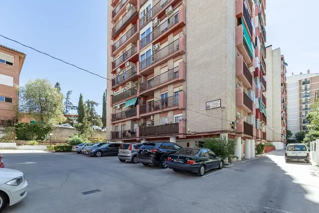 PISO EN CAMINO DE ALFACAR — 35