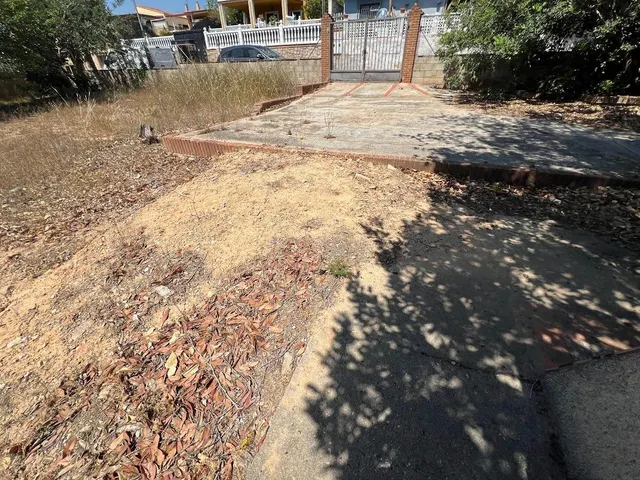 Terreno urbano en Torrent con edificación y frontenis. — 6
