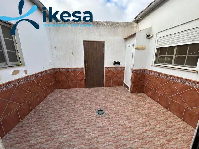 Venta de casa adosada en Tharsis, Huelva. — 13