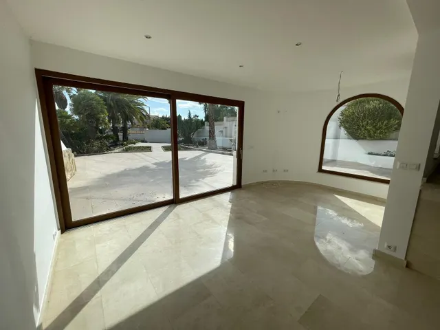 Villa con preciosas vistas al mar y amplia parcela en Calpe — 7