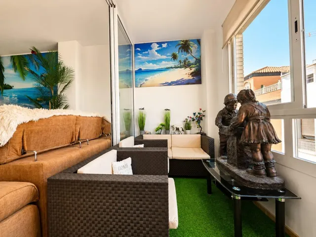 Piso en venta en Roquetas de Mar - foto 2