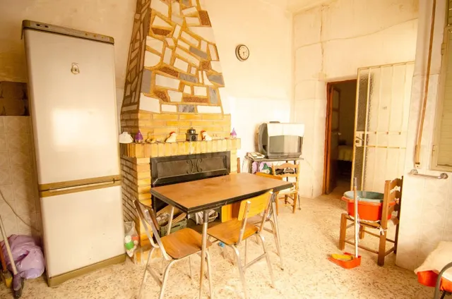 Dos casas en venta para reformar fachada a dos calles, en To - foto 3