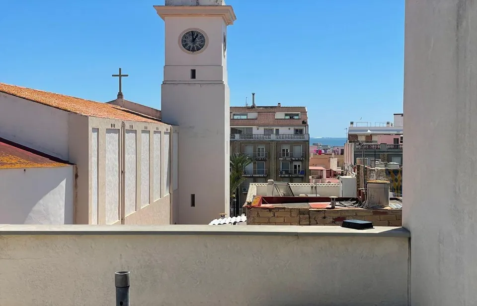 BONITA CASA EN PUEBLO MARINERO, CON ENCANTO