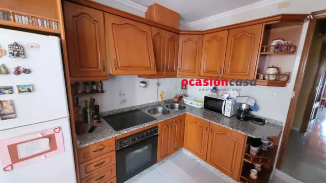 SE VENDE CASA Y PISO — 15