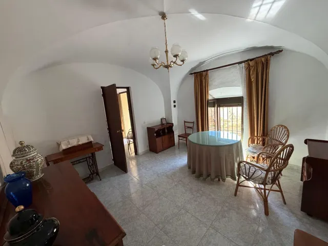 Casa con patio en Torremocha — 13