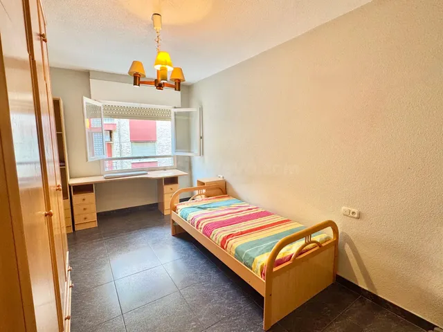 ESTUPENDA VIVIENDA EN EL CENTRO DE ORIHUELA CON BALCÓN, PREC - foto 4