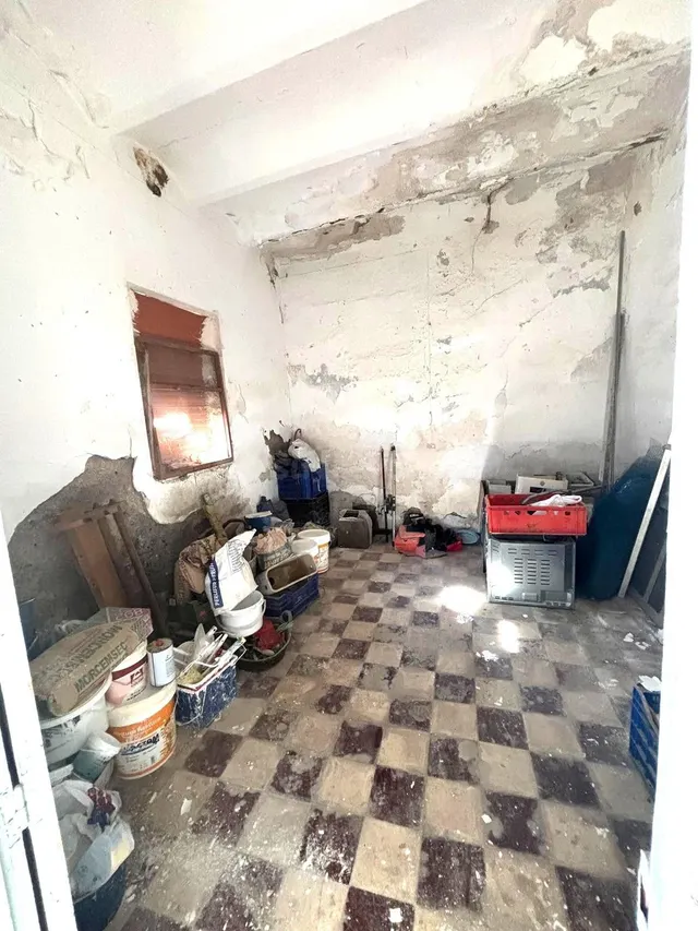 EN VENTA – CASA PARA REFORMAR EN LOS ROSALES - foto 3
