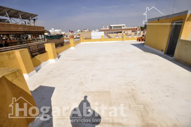 REFORMADO Y AMPLIO CON TERRAZA JUNTO AL AYUNTAMIENTO — 7