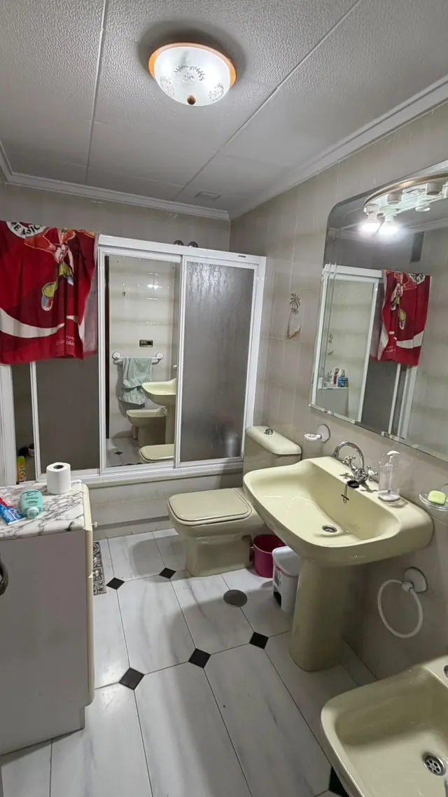Apartamento con terraza, Alicante, Torrevieja, Playa de los Locos. 3 habitaciones, 116 m2, 30 metros del mar — 13