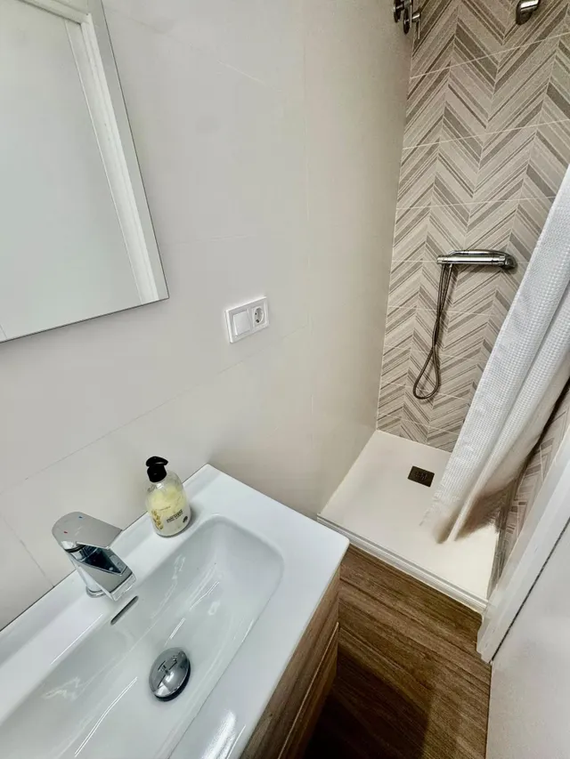 Fuengirola, Piso 3 Dormitorios, Terraza, a Pasos de la Playa, Céntrico — 19