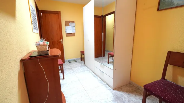 Piso de 3 dormitorios en arenales – calle obispo vela, Las Palmas de Gran Canaria — 17