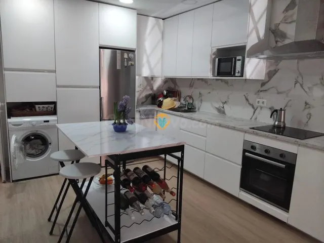 Apartamento Reformado en Villajoyosa a Solo 1000 m del Mar — 4