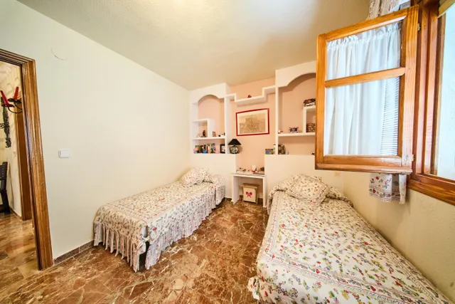 Impresionante chalet de 4 habitaciones con piscina de 86 m3 totalmente despejada — 32