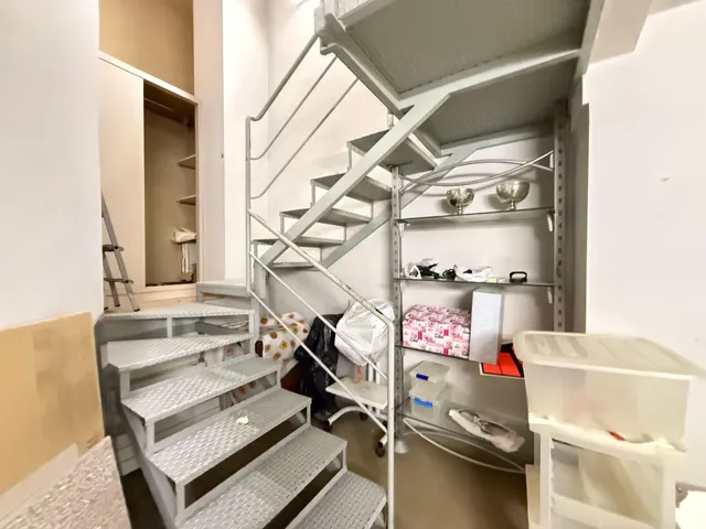 Oportunidad Única: Local Comercial en Venta en el Corazón de Los Ángeles — 13